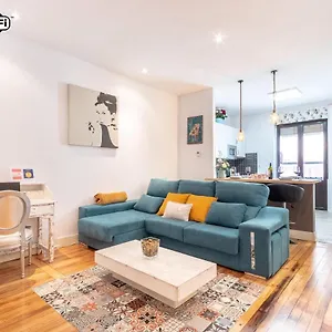  Apartment Between Old Town & Guggenheim!! Private Parking Spanien